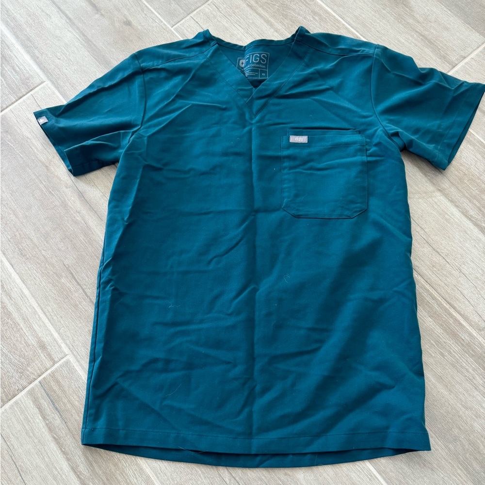 Figs scrub top - Caribbean Blue